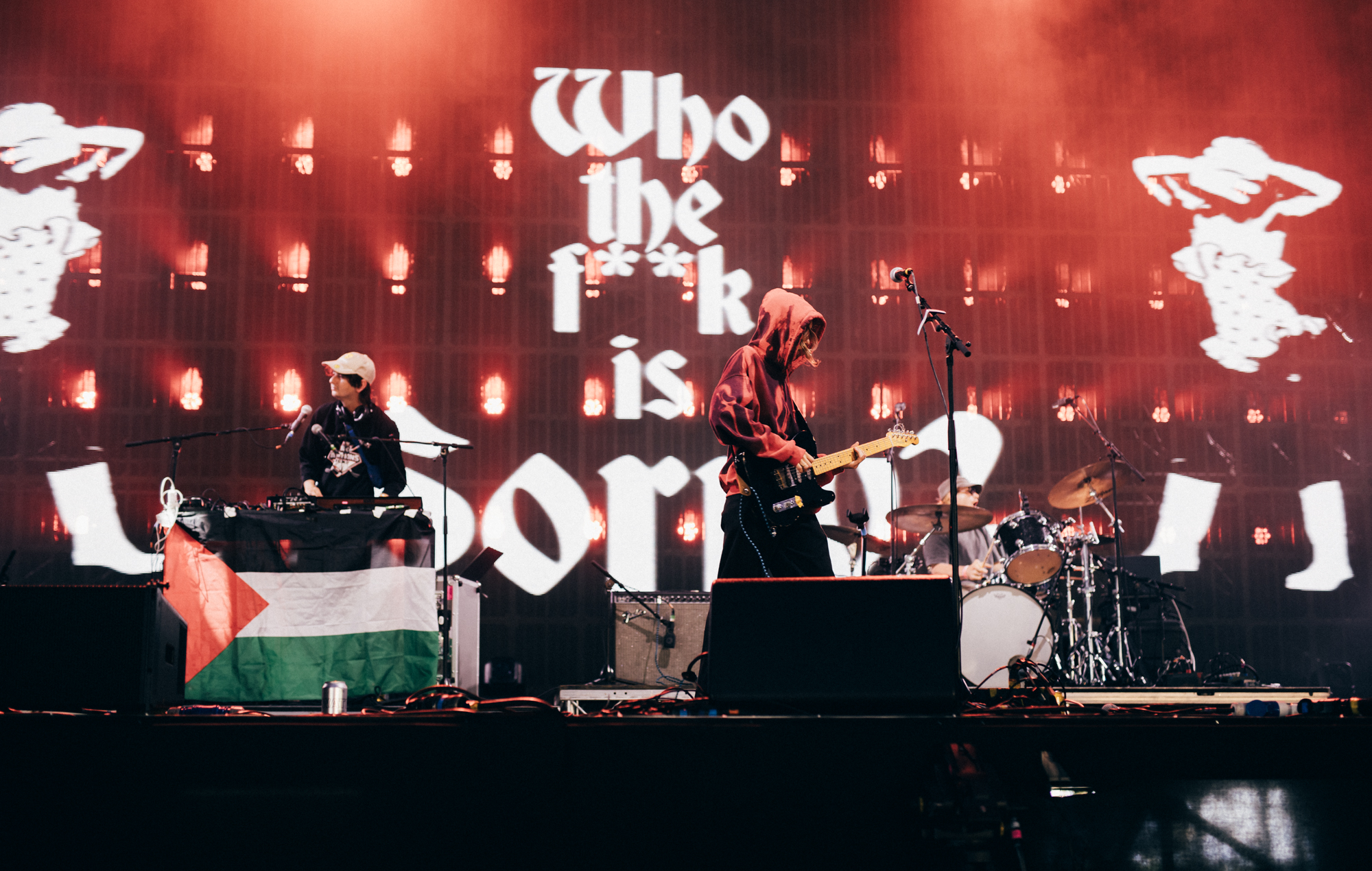 Sorry live at Glastonbury 2025, photo by Derek Bremner